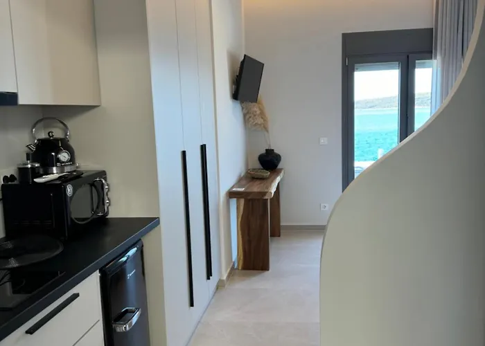 Casadei Luxury Sea View Апартаменты *